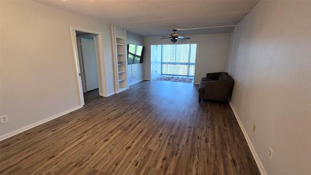 13626 GREENFIELD DRIVE 201, Tampa, FL 33618