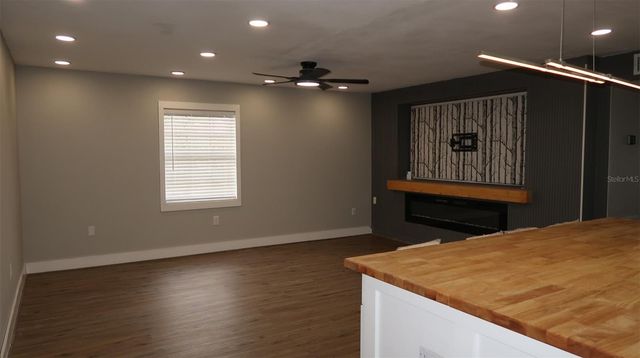 4315 AEGEAN DRIVE 118C, Tampa, FL 33611