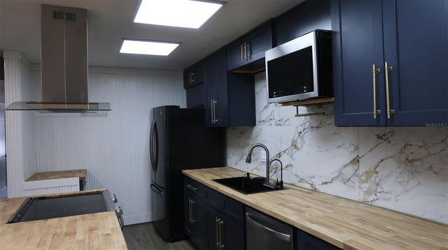 4315 AEGEAN DRIVE 118C, Tampa, FL 33611