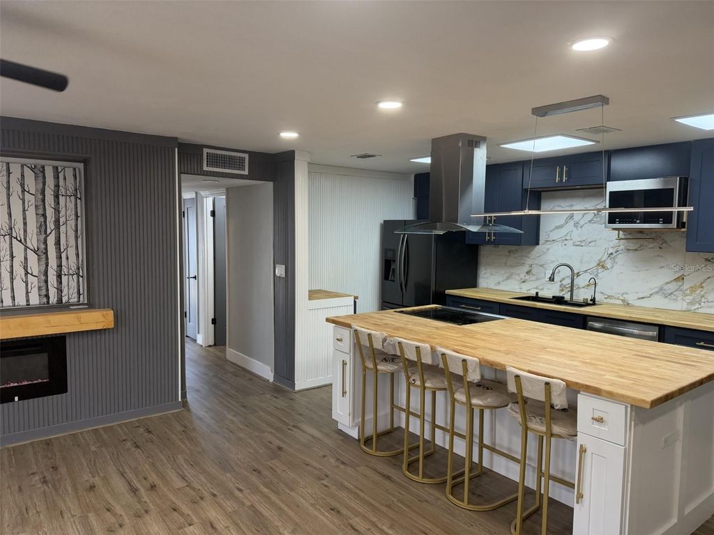 4315 AEGEAN DRIVE 118C, Tampa, FL 33611