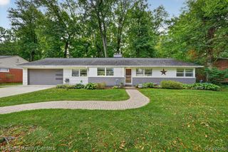 44505 Governor Bradford Road, Plymouth, MI 48170