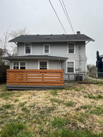 9321 E 15th Street, Independence, MO 64052