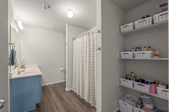 1316 Dustin Drive, Edmond, OK 73003