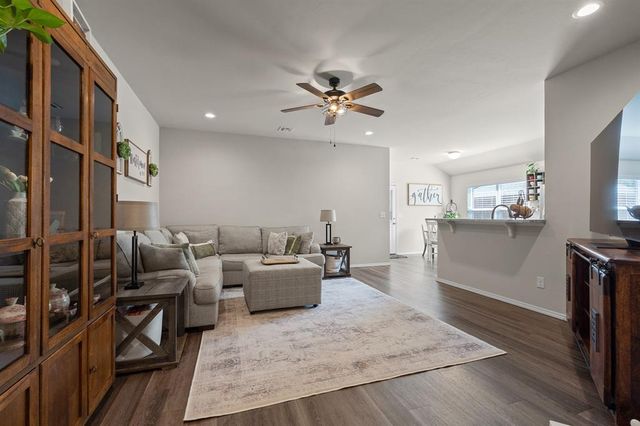 1316 Dustin Drive, Edmond, OK 73003