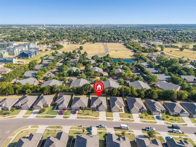 1316 Dustin Drive, Edmond, OK 73003