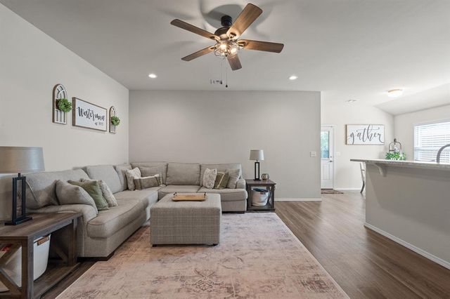 1316 Dustin Drive, Edmond, OK 73003