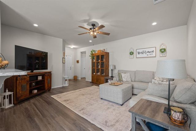 1316 Dustin Drive, Edmond, OK 73003