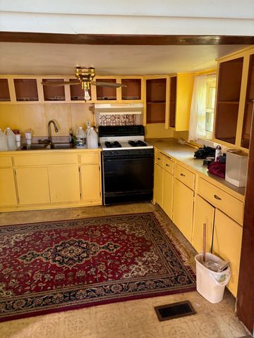 810 Broadway Avenue, Owosso, MI 48867