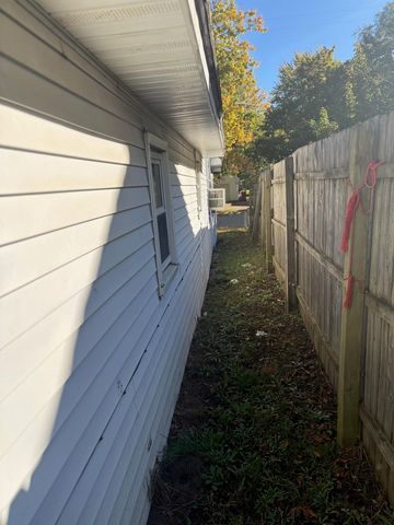 810 Broadway Avenue, Owosso, MI 48867