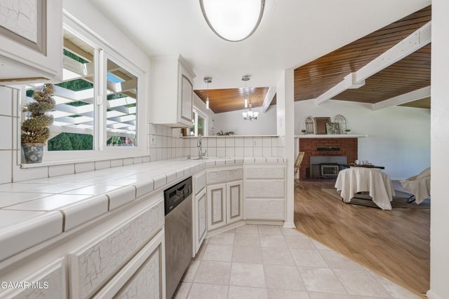 615 Brentwood Drive, Tehachapi, CA 93561