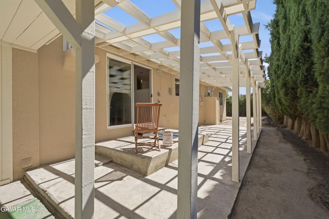615 Brentwood Drive, Tehachapi, CA 93561