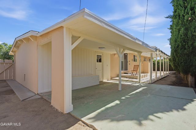 615 Brentwood Drive, Tehachapi, CA 93561