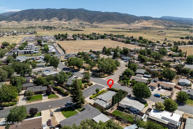 615 Brentwood Drive, Tehachapi, CA 93561