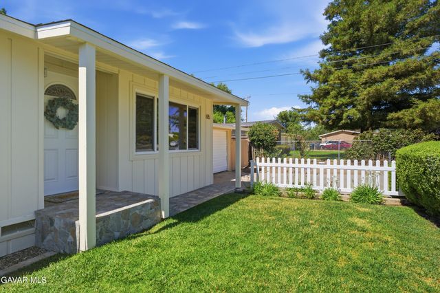 615 Brentwood Drive, Tehachapi, CA 93561