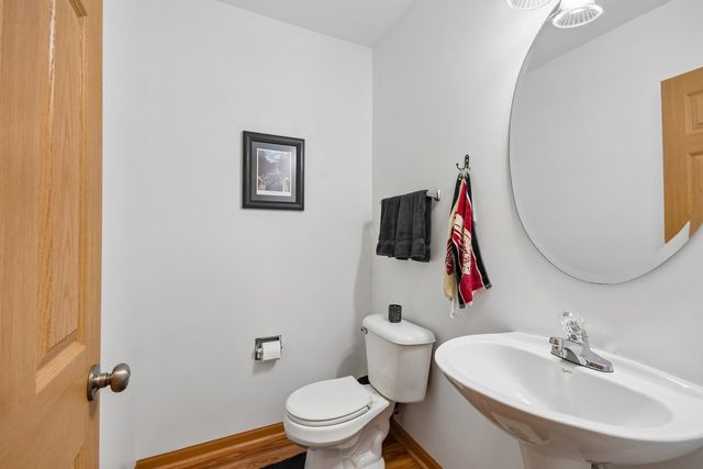 502 Heritage Court, St. Charles, IL 60175