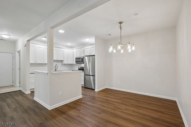 144 Barrister Dr 144, Butler Boro, NJ 07405