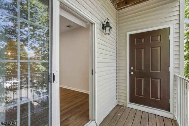 144 Barrister Dr 144, Butler Boro, NJ 07405