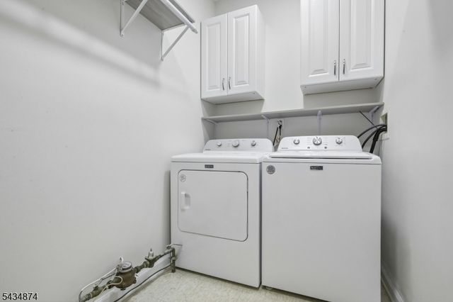144 Barrister Dr 144, Butler Boro, NJ 07405