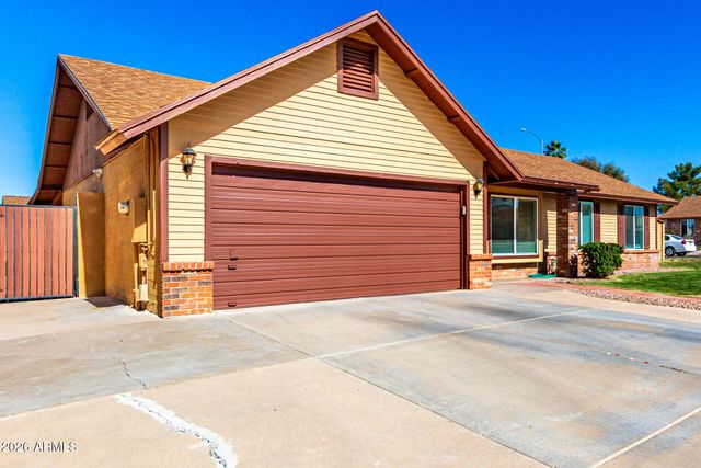 2554 E CATALINA Avenue, Mesa, AZ 85204