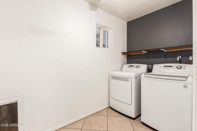 2554 E CATALINA Avenue, Mesa, AZ 85204