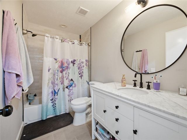 6820 TUSCAWILLA DRIVE, Leesburg, FL 34748