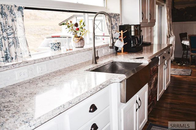 56 Country Living Lane, Salmon, ID 83467