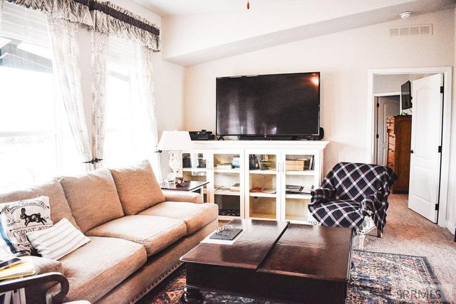 56 Country Living Lane, Salmon, ID 83467