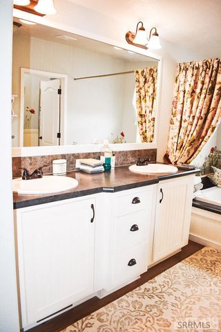 56 Country Living Lane, Salmon, ID 83467