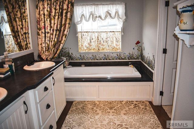 56 Country Living Lane, Salmon, ID 83467