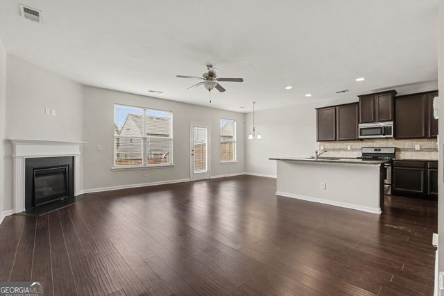 5885 Seabright Lane, Atlanta, GA 30349