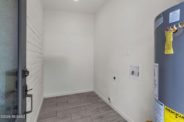 6978 N Asterion Lane, Tucson, AZ 85741