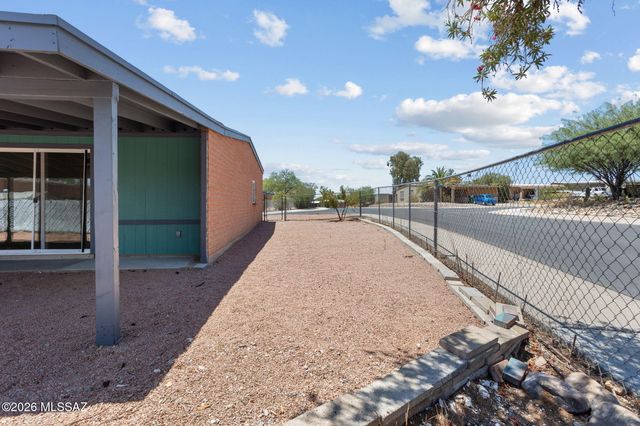 6978 N Asterion Lane, Tucson, AZ 85741