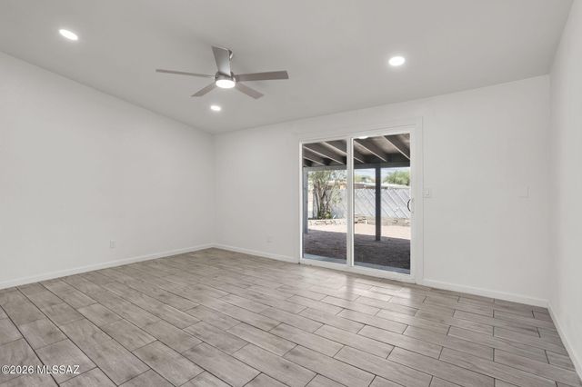 6978 N Asterion Lane, Tucson, AZ 85741