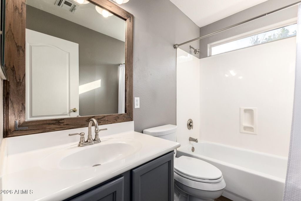 Image 23 of property listing at 3254 E WASHINGTON Avenue, Gilbert, AZ 85234