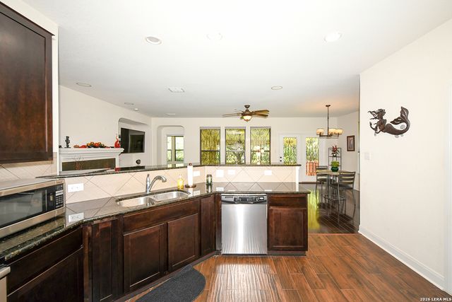 2711 Zurich, San Antonio, TX 78230