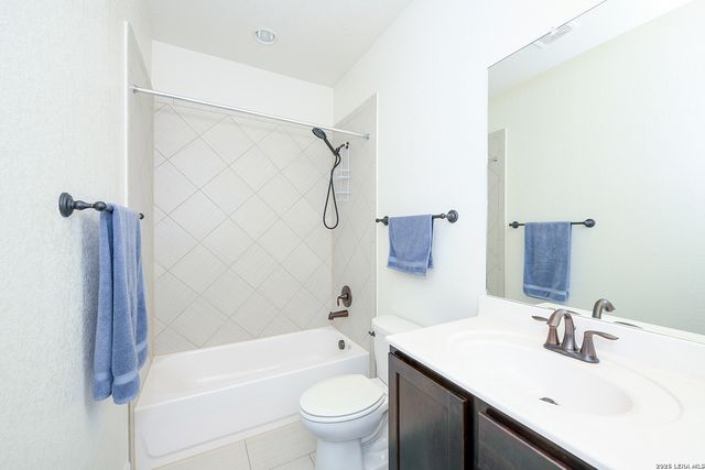 2711 Zurich, San Antonio, TX 78230