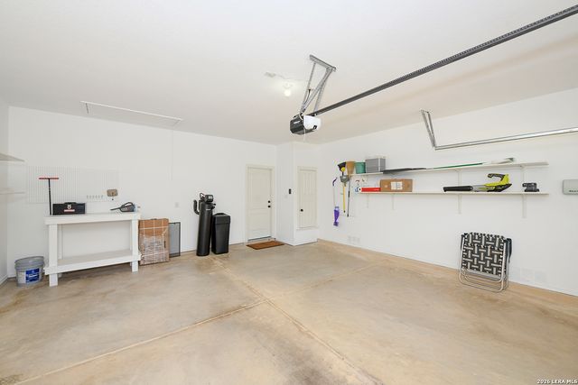 2711 Zurich, San Antonio, TX 78230