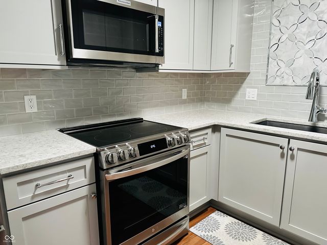 7647 Sea Crest Way N, Noblesville, IN 46062