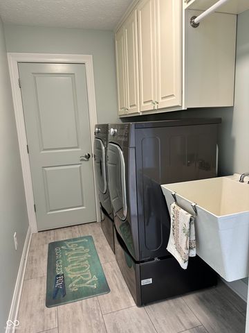 7647 Sea Crest Way N, Noblesville, IN 46062
