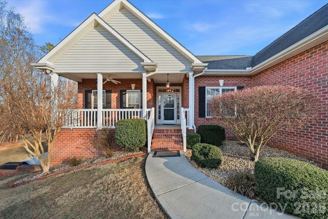 2555 Knox Landing Road, Connelly Springs, NC 28612