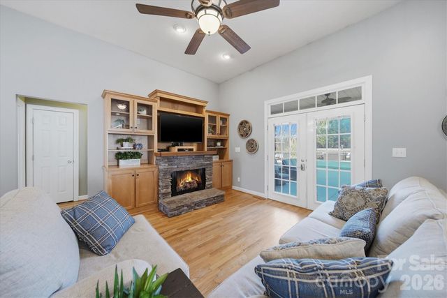 2555 Knox Landing Road, Connelly Springs, NC 28612