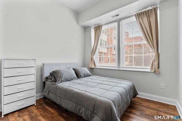 196 Crown Street 209, New Haven, CT 06510