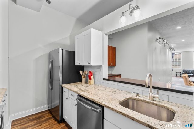 196 Crown Street 209, New Haven, CT 06510