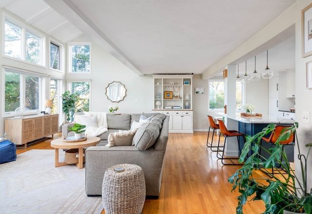 255 Elm St, Marshfield, MA 02050
