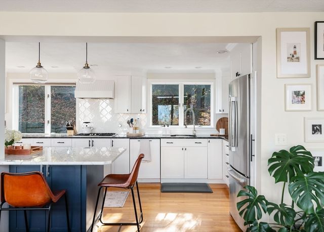 255 Elm St, Marshfield, MA 02050