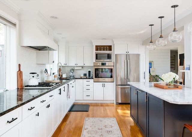 255 Elm St, Marshfield, MA 02050