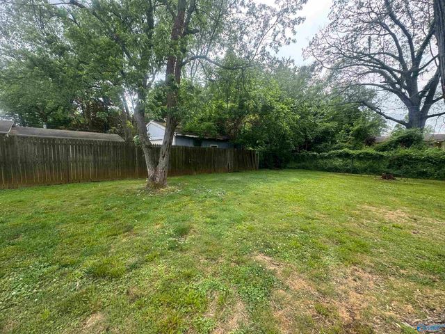 909 Woodall Lane NW, Huntsville, AL 35816