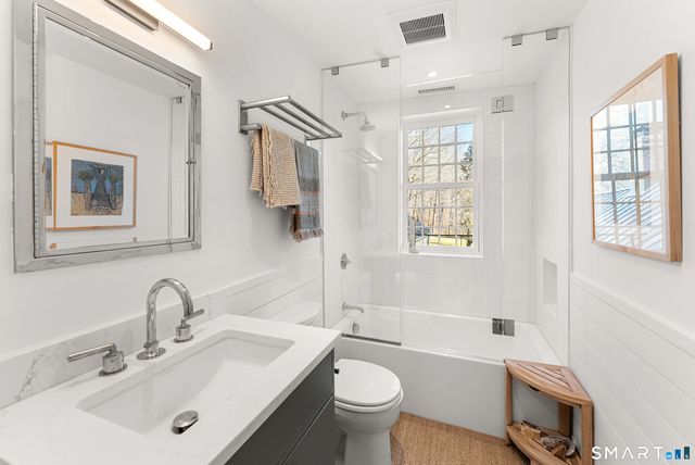 382 Weekeepeemee Road, Woodbury, CT 06798