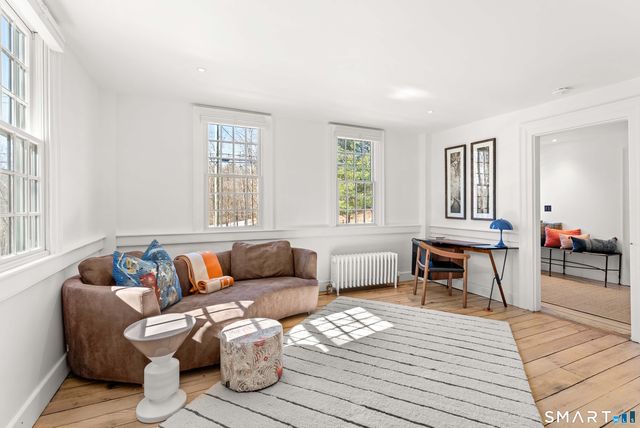 382 Weekeepeemee Road, Woodbury, CT 06798