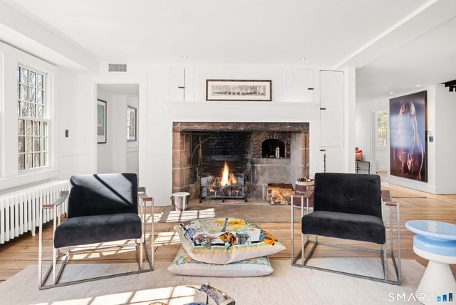 382 Weekeepeemee Road, Woodbury, CT 06798